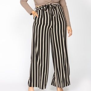 FashionNova striped, belted, trouser/pants